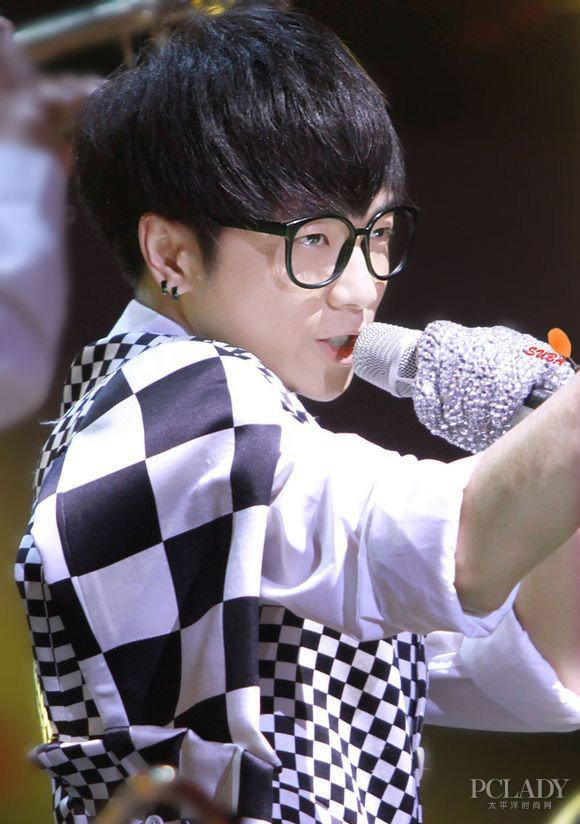 吴亦凡金秀贤EXO鹿晗tfboys 中韩小鲜肉男神大