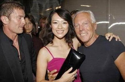 女星遭袭胸非礼瞬间 杨幂挣扎范冰冰微笑王菲