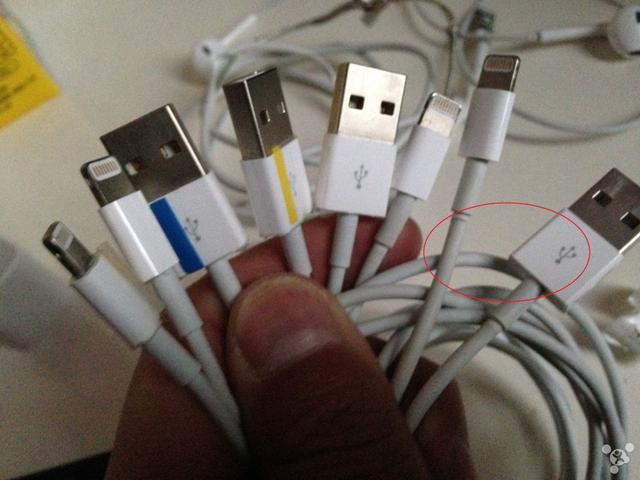 看看富士康产的苹果数据线内部结构