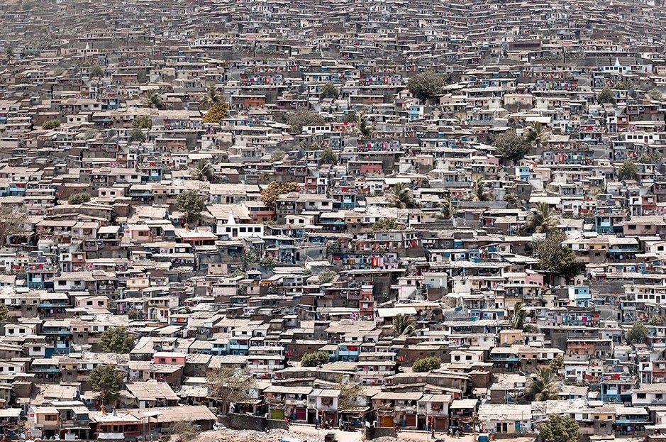 英国摄影师航拍全球城市全景图 呼吁关注人口