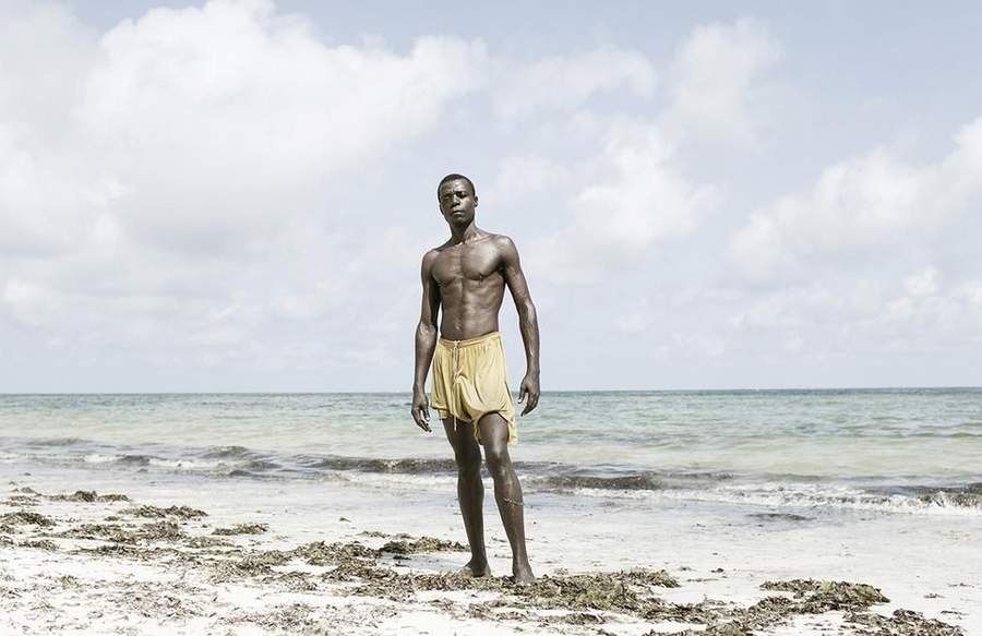 欧洲富婆非洲包养男性 花样百出