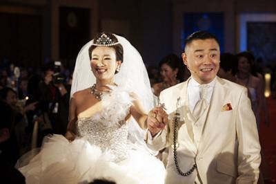 先堕胎后<em>离婚</em> 揭秘<em>48岁</em>周立波与前妻复婚又离