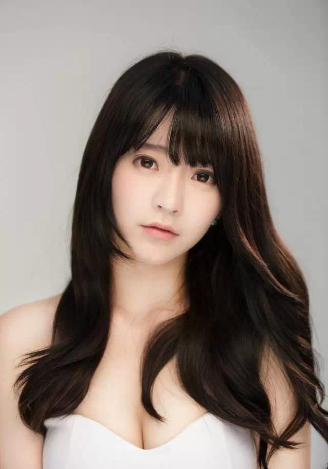 王思聪爱上韩国嫩模yurisa?