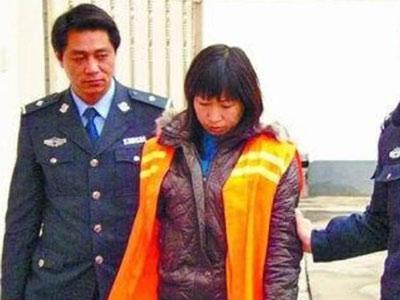 48岁的大妈冒充<em>女儿</em>骗婚 多位小伙<em>上当</em>/图 - 新