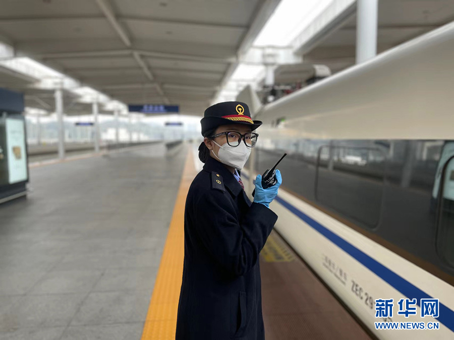 春节假期重庆火车站发送旅客100.1万人次