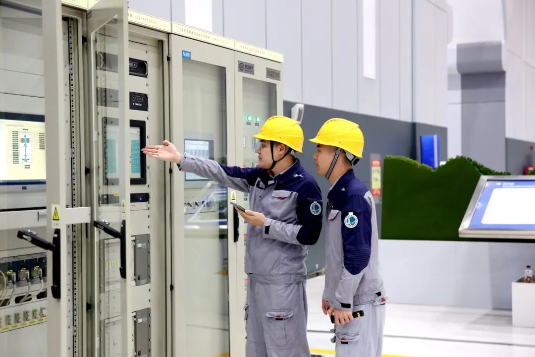 2025.07.29（张梦寒）机组人员正(4523763)-20250801130610.JPG