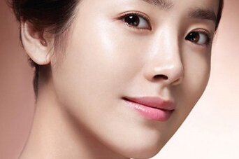 打玻尿酸除皱前需要注意什么