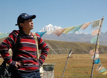 课文《散步》作者莫怀戚去世