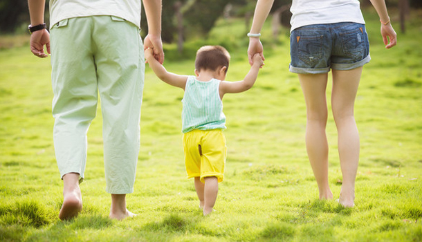 家庭教育决定孩子的起跑线 - 新华网重庆教育