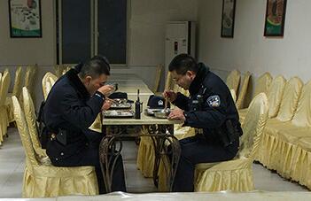 守護平安 探訪重慶基層民警的除夕夜