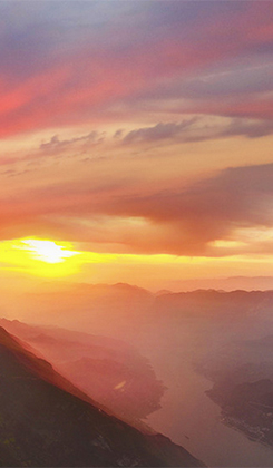 航拍長江三峽日出日落 朝霞如虹斜暉脈脈