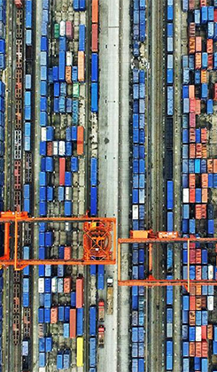 航拍&ldquo;中歐班列&rdquo;起點站&mdash;&mdash;重慶沙坪壩團結村中心站