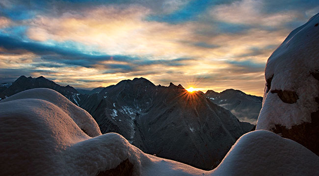 無人機帶你領略重慶巫溪雲端之雪