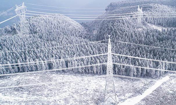 500千伏高压线路穿越白马山林场