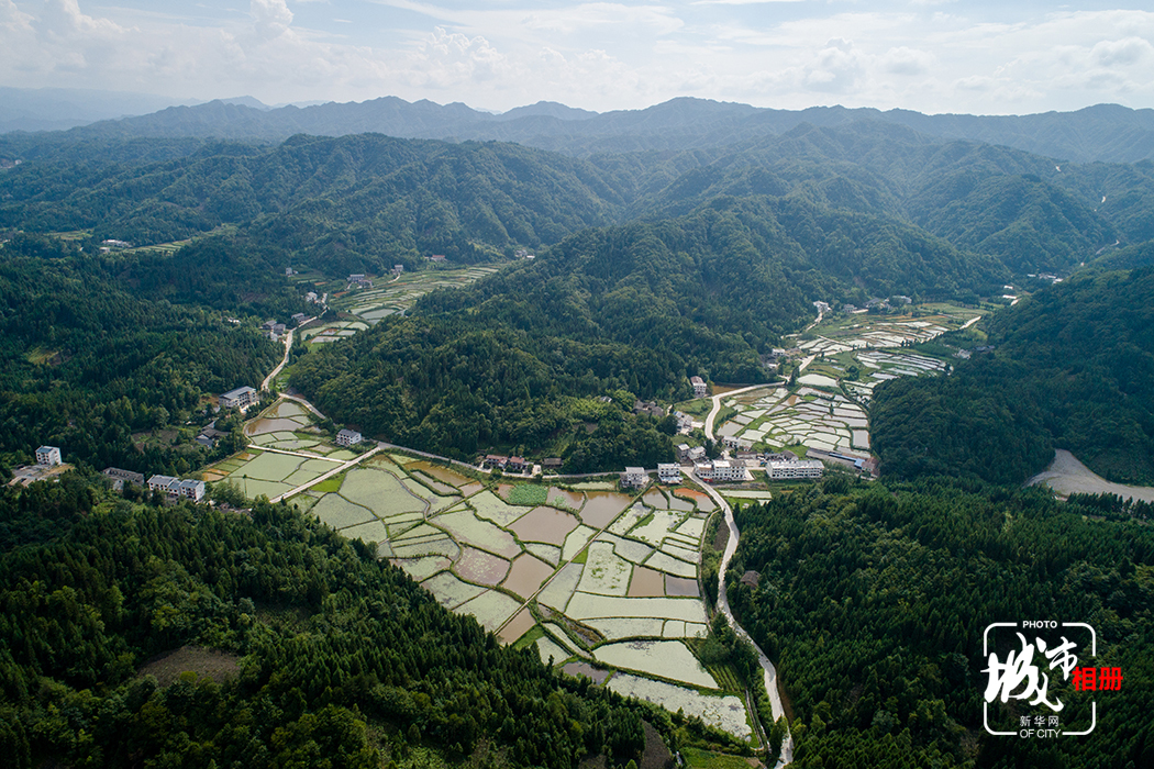 山城夏日别面 石柱高山有风-城市相册