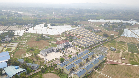 【航拍】罐壩村美麗新貌