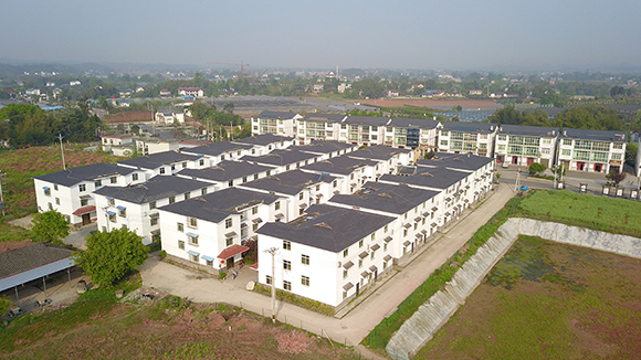 【航拍】&ldquo;罐壩小寨&rdquo;集中居住點