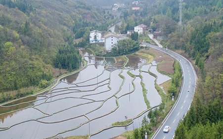航拍石柱萬勝壩村 &ldquo;莼&rdquo;美鄉村煥生機
