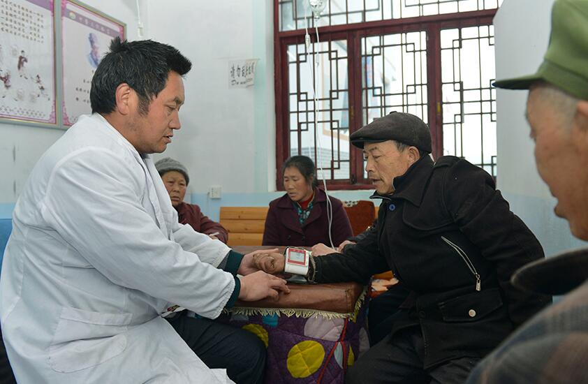 萬勝壩村醫療條件日益改善