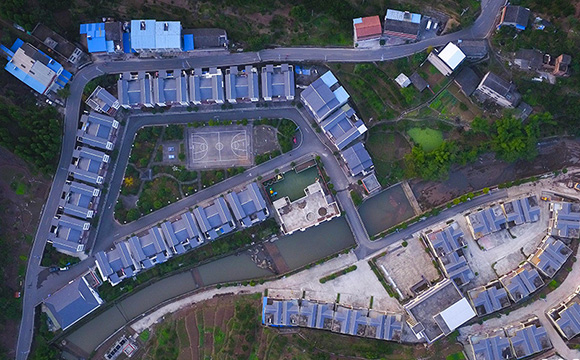 航拍三峽庫區齊聖村 脫貧攻堅帶來新面貌