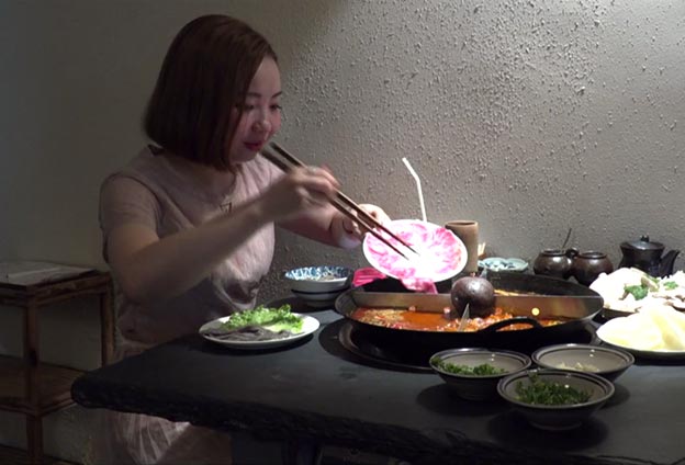 火锅与深夜食堂是非常贴切的
