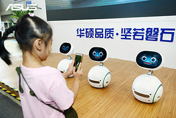 智博會上華碩四大智能設備展區搶眼亮相