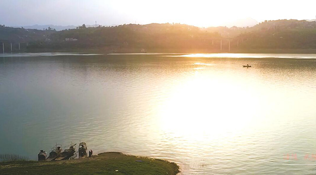 國慶七天 新華網帶你遊重慶之城鄉美景入畫來