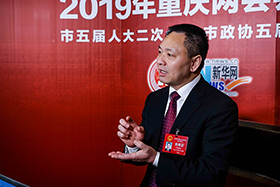 重庆市人大代表、彭水县委书记钱建超做客新华网