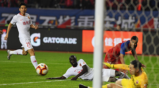 重慶斯威1：0深圳佳兆業贏得賽季首勝