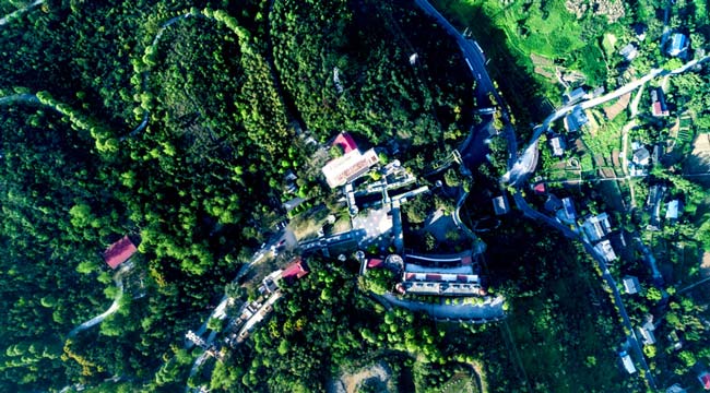 航拍重庆沙坪坝海石公园 满目葱茏满目春