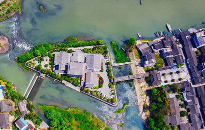 無人機航拍：四月洪安 畫中走來