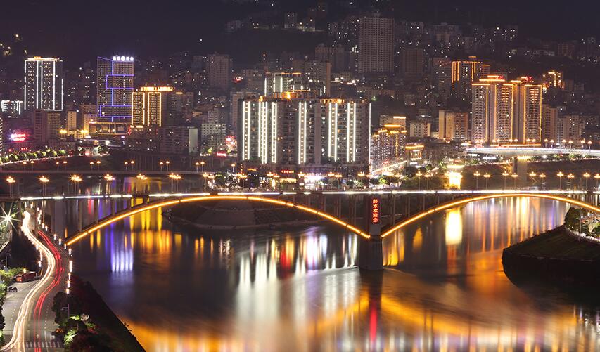渝東南小城，開啟&ldquo;超級夜景&rdquo;模式