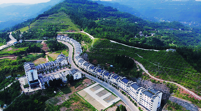 重慶雲陽：鄉村公路入誰家