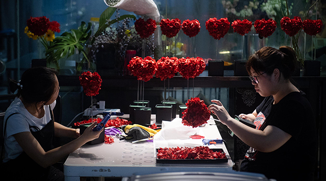 浪漫七夕背後的繁忙花市