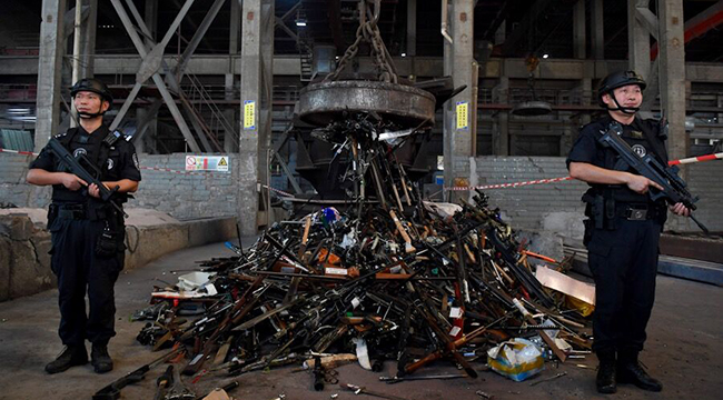 重慶銷毀非法槍支1900余支