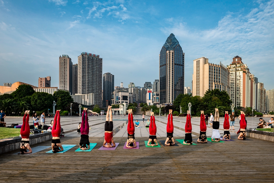 瑜伽看涪陵 人城兩相宜