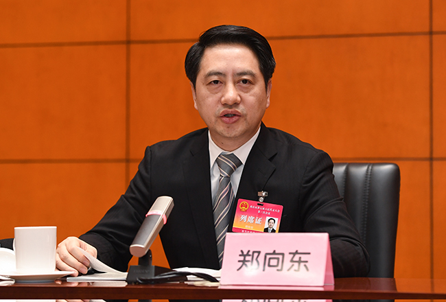 郑向东
