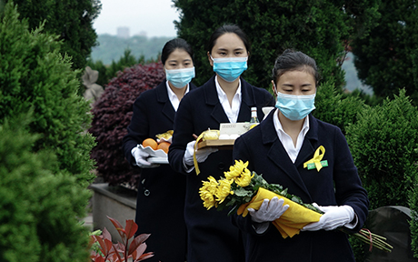 代客祭掃人的清明&ldquo;疫&rdquo;線