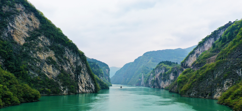 重庆彭水：牵手阿依河 情动九黎城