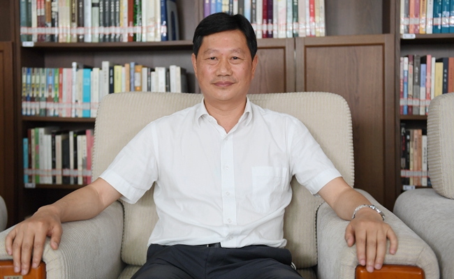 冉启云