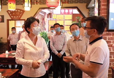 千方百计做好服务 全力推动民营企业稳定健康发展