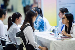 就業難嗎？重慶為畢業生準備八條&ldquo;出路&rdquo;