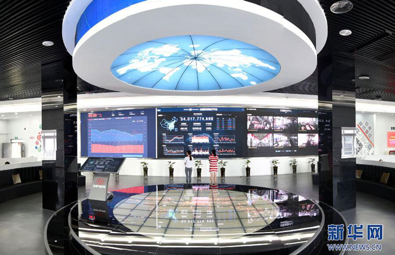 走出去，引進來