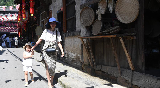 重慶巴南：豐盛古鎮引客來