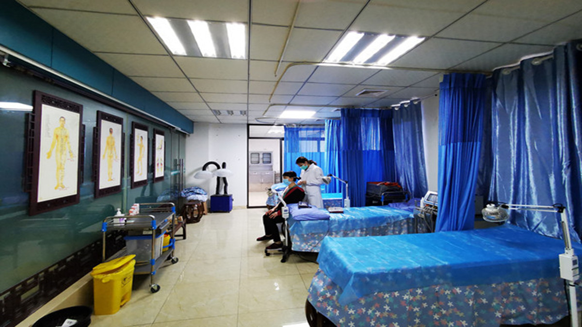 九龙坡区中梁山街道卫生服务中心中医康复理疗室