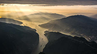 三峡夕阳