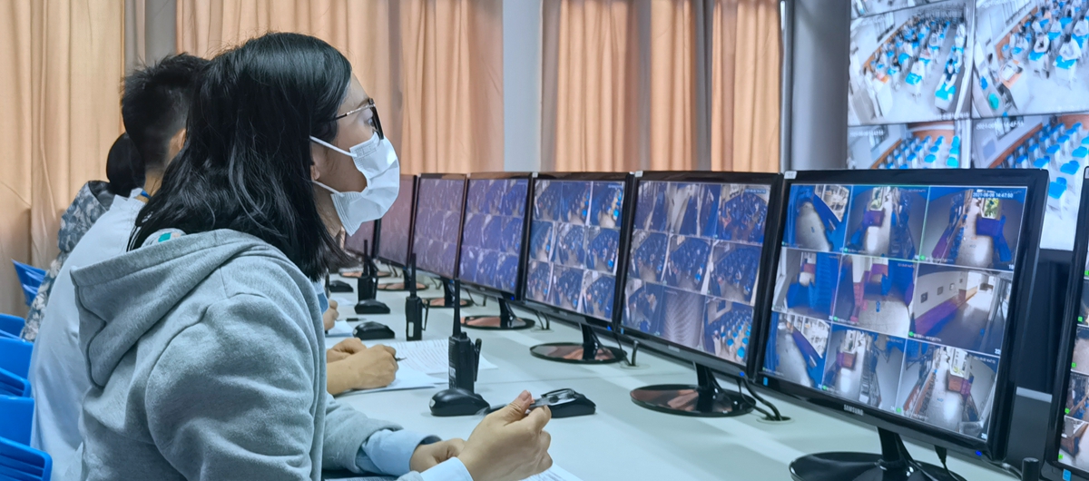 高考期间，重庆市所有考场将启用电子视频监控、电子屏蔽仪、金属探测器等设备。