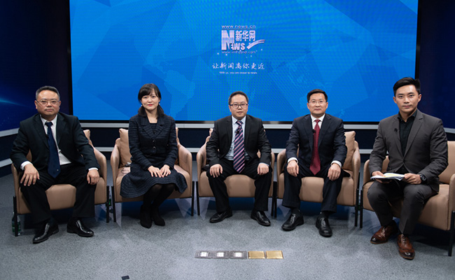 新闻圆桌现场