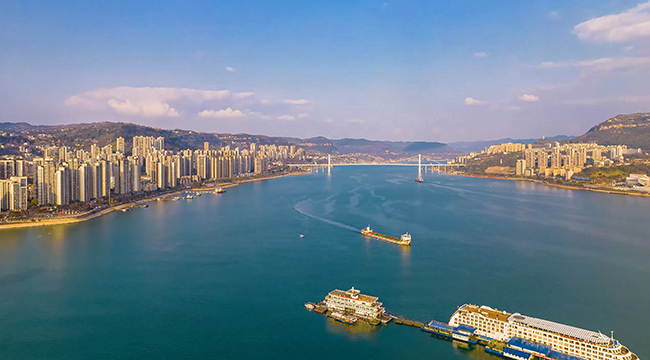 【&ldquo;飞阅&rdquo;中国】打卡高峡平湖 重庆万州高颜值好气质