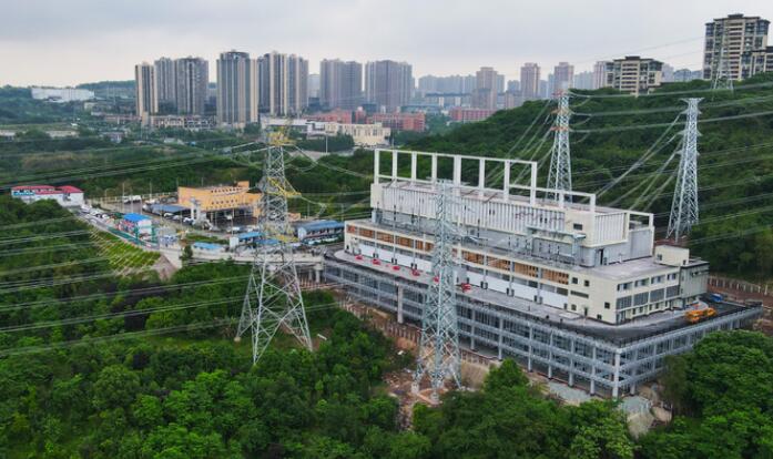 重庆全国首座“吊脚楼”变电站获评鲁班奖